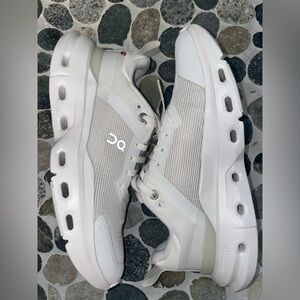 On CloudPulse Next Women's 6.5